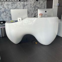 Set Of 2 Tables For Front-desk 