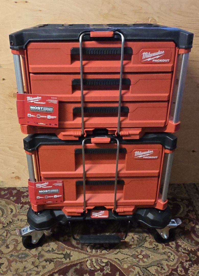 Milwaukee Packout 3+2 Drawer + Dolly Brand New. No Low Offers/Trades, Pls. Pick up in Burien. Yes Available
