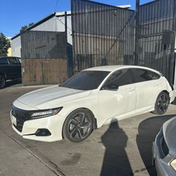 2022 Honda Accord- PARTS ONLY