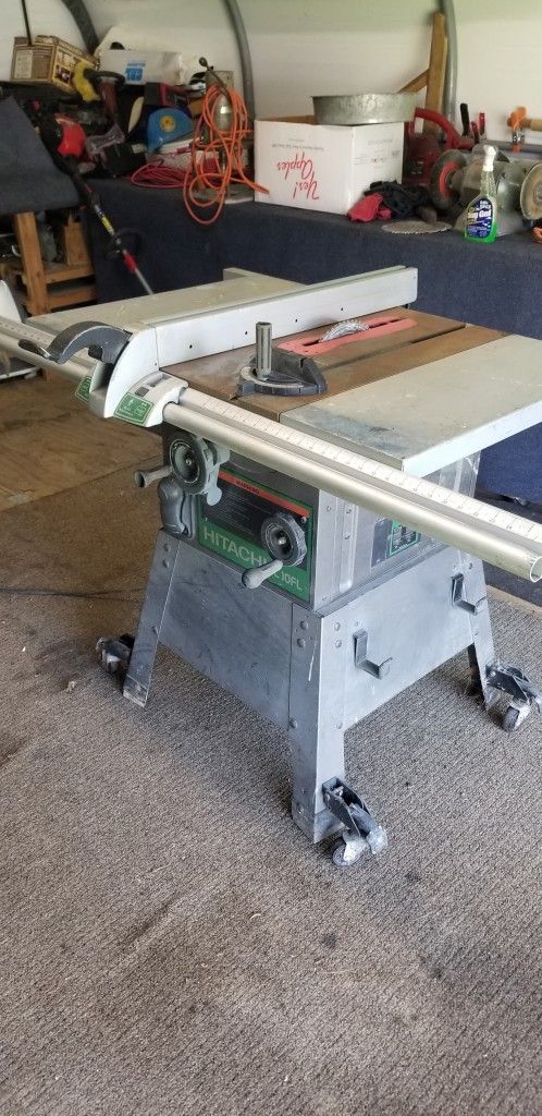Hitachi Table Saw
