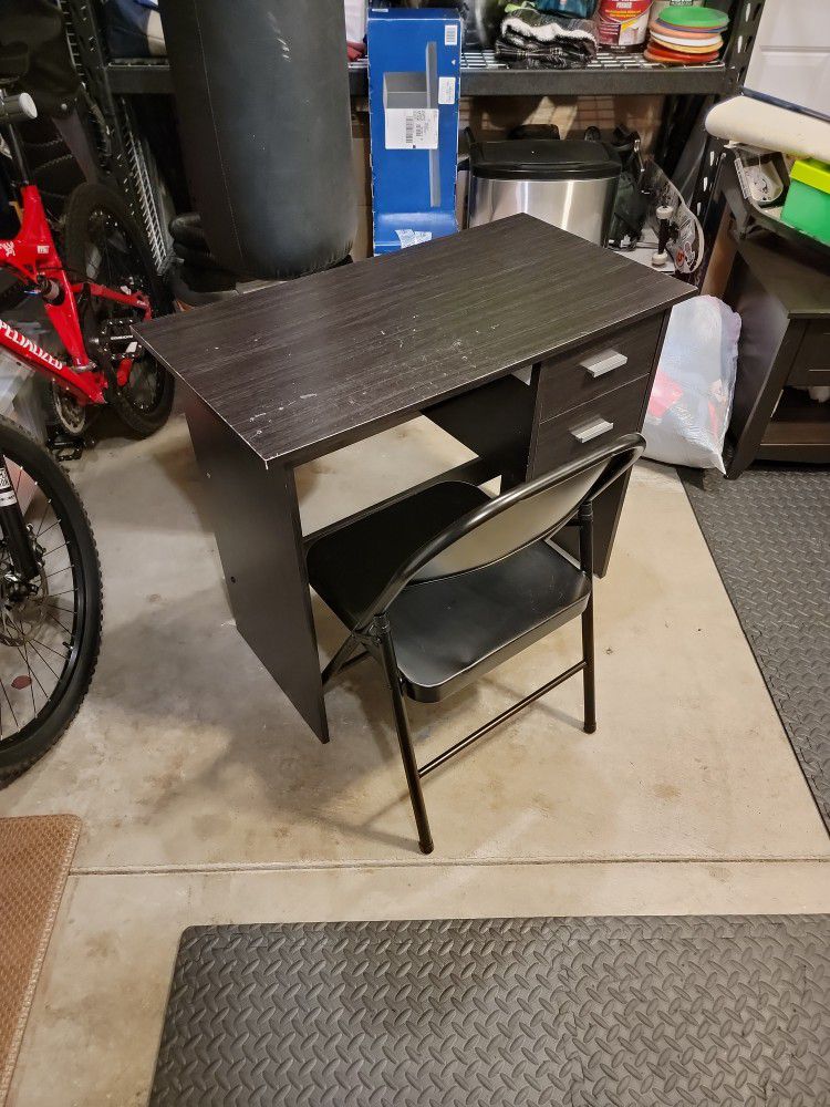 Free Kids Desk And Metal Chair