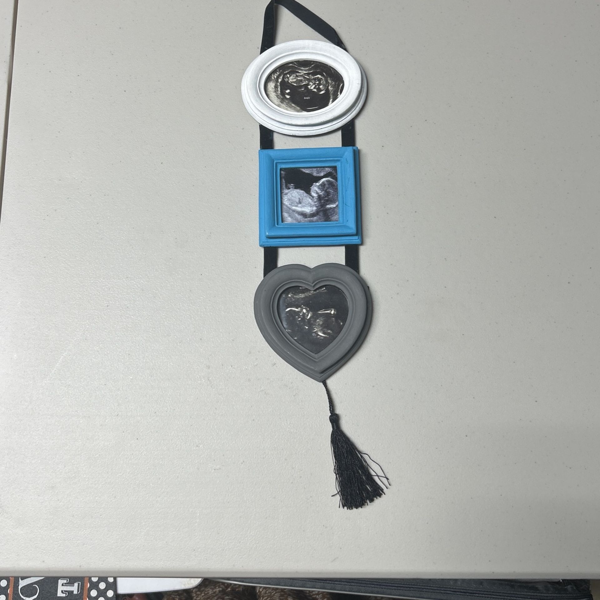 Hanging 3 Mini Picture Frame