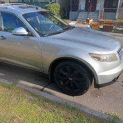 2004 Infiniti Fx35