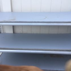 tengo  4 rachas para aguardar cosas  está englobadas pero están buenas