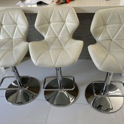 3 Bar Stools
