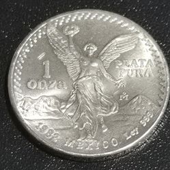 1982 1oz Silver Libertad Bullion Coin