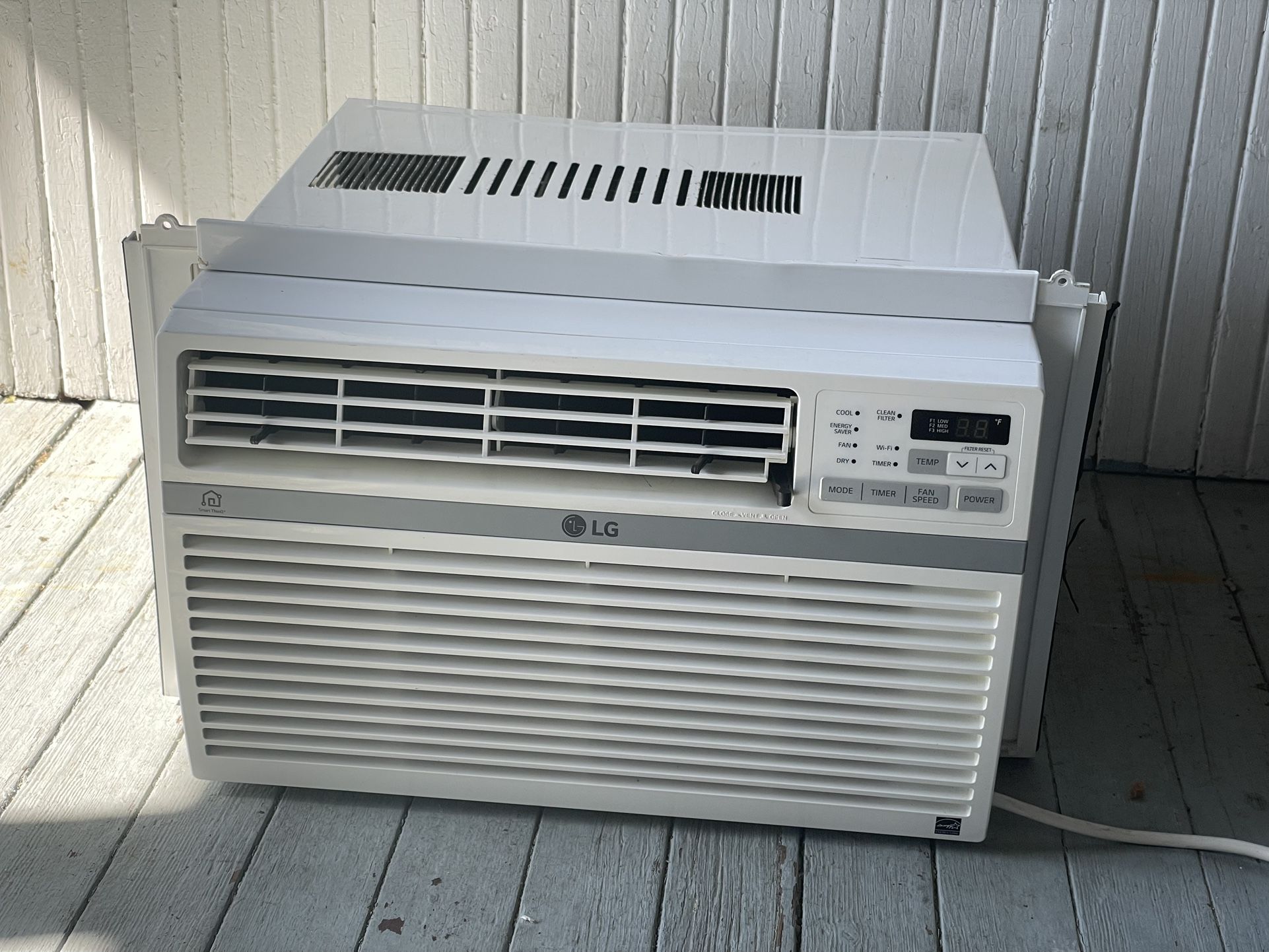 LG Window AC 8K BTU (Smart / Wi-Fi)