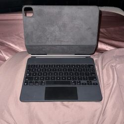 Magic Keyboard for iPad A16 