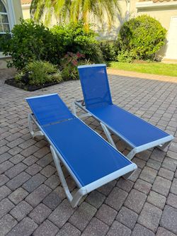 Set of 2 Pool & Patio Chaise Lounge Chairs – Adjustable Reclining Back
