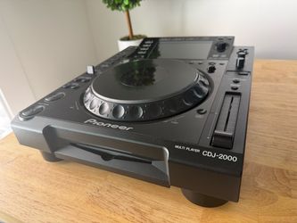 Pioneer CDJ-2000
