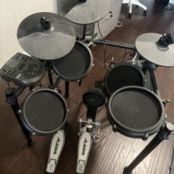  Top-Seller Alesis Nitro Max 8-Piece Electronic Drum Set With Simmons DA25 Electronic Drum Set Monitor