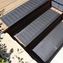 Set Of 4 New Rubber Step Trend Mats