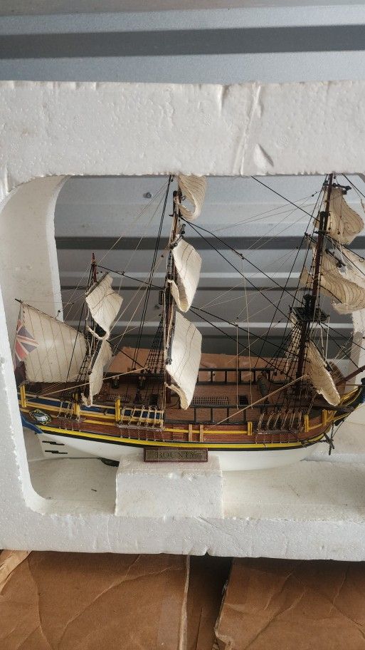 Amati 1432 - HMS Bounty 1787, 1:60
