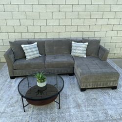 *Free Delivery* Macys Gray Sectional Couch Sofa