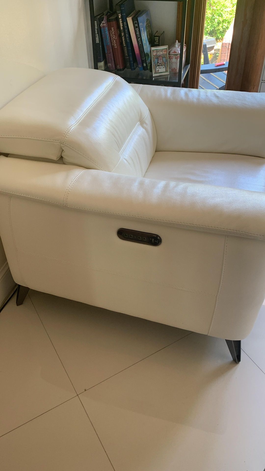 EUC El Dorado Power Recline Leather Couches