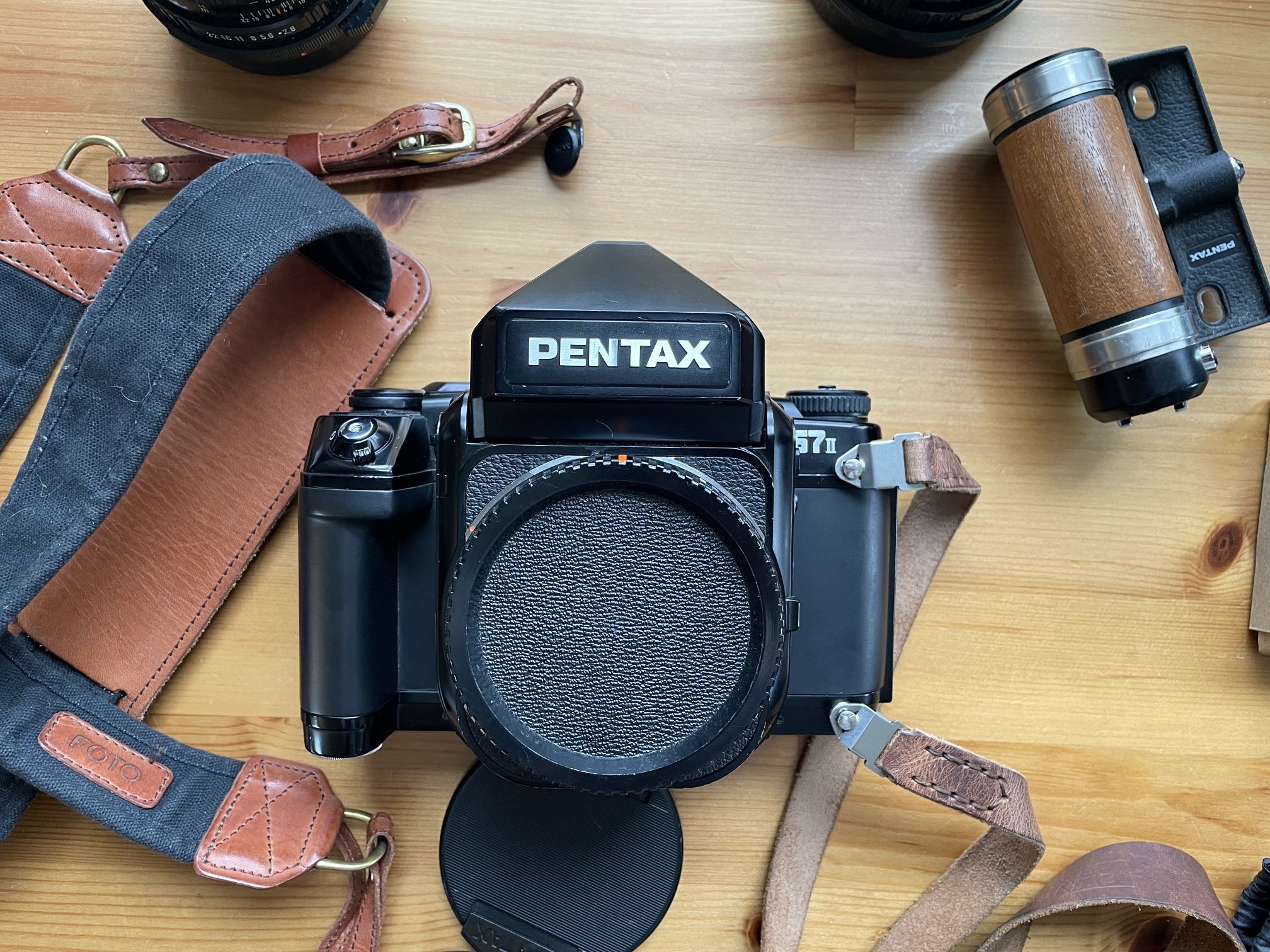 Pentax 67ii Ans 105mm F2.4 Lens