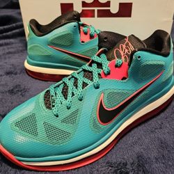 Lebron 9 Low "Reverse Liverpool"