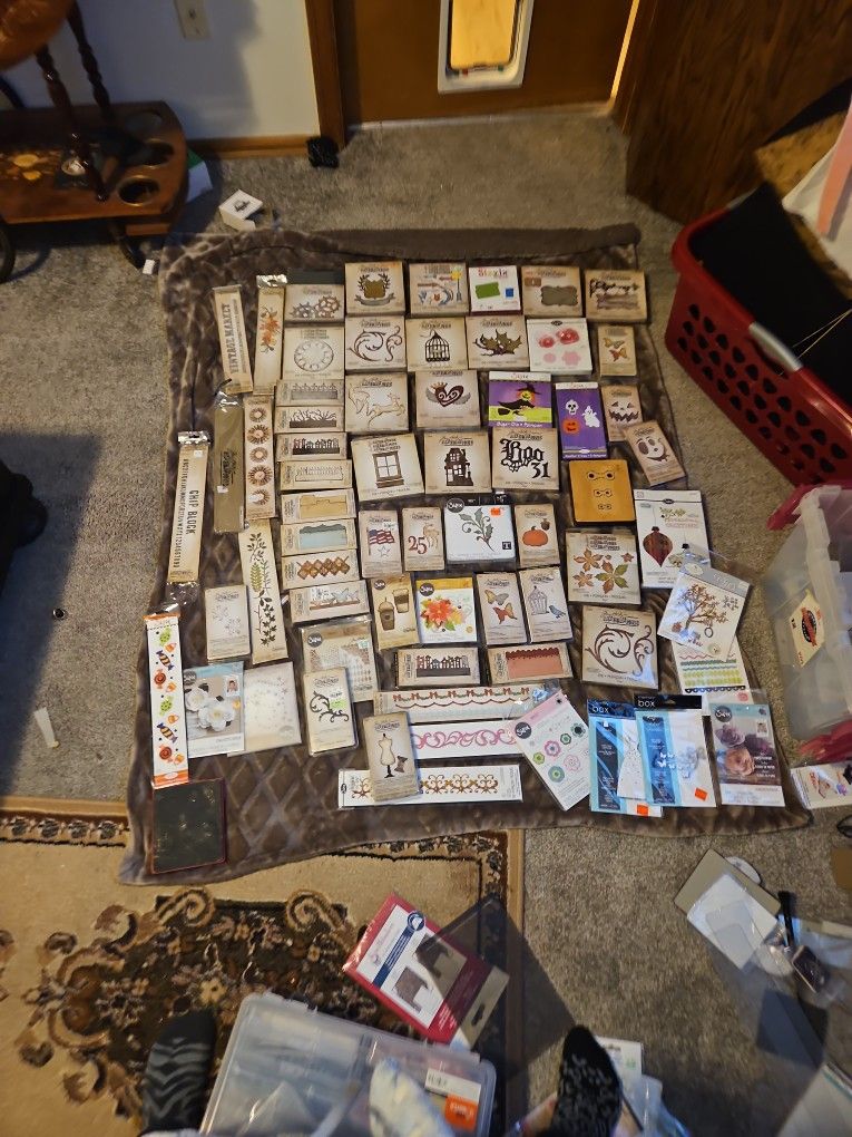 Huge Selection Of Holtz, Sizzix Ect dies And die and stamp sets.