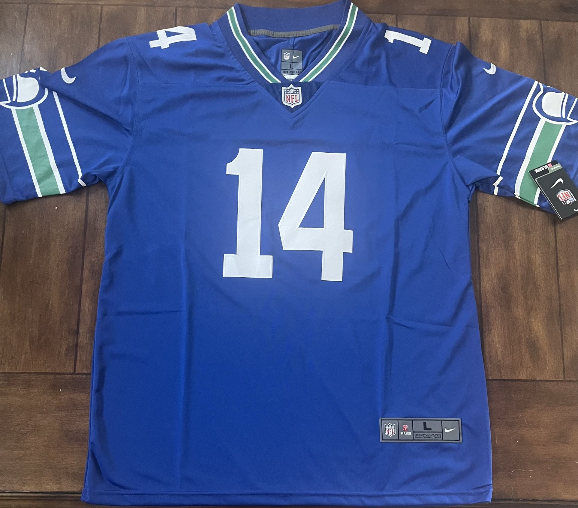 Seattle Seahawks DK Metcalf Embroidered Throwback Adult Large NWT