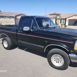 1992 Ford F-150 XLT 5.0 4x4.    OBO
