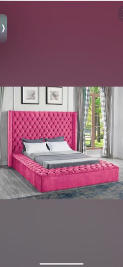 Pink Upholstered Bed w/Storage!! New in box!! Free delivery In Atlanta!
