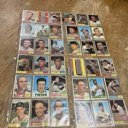 Vintage 1960s Baseball Card Lot