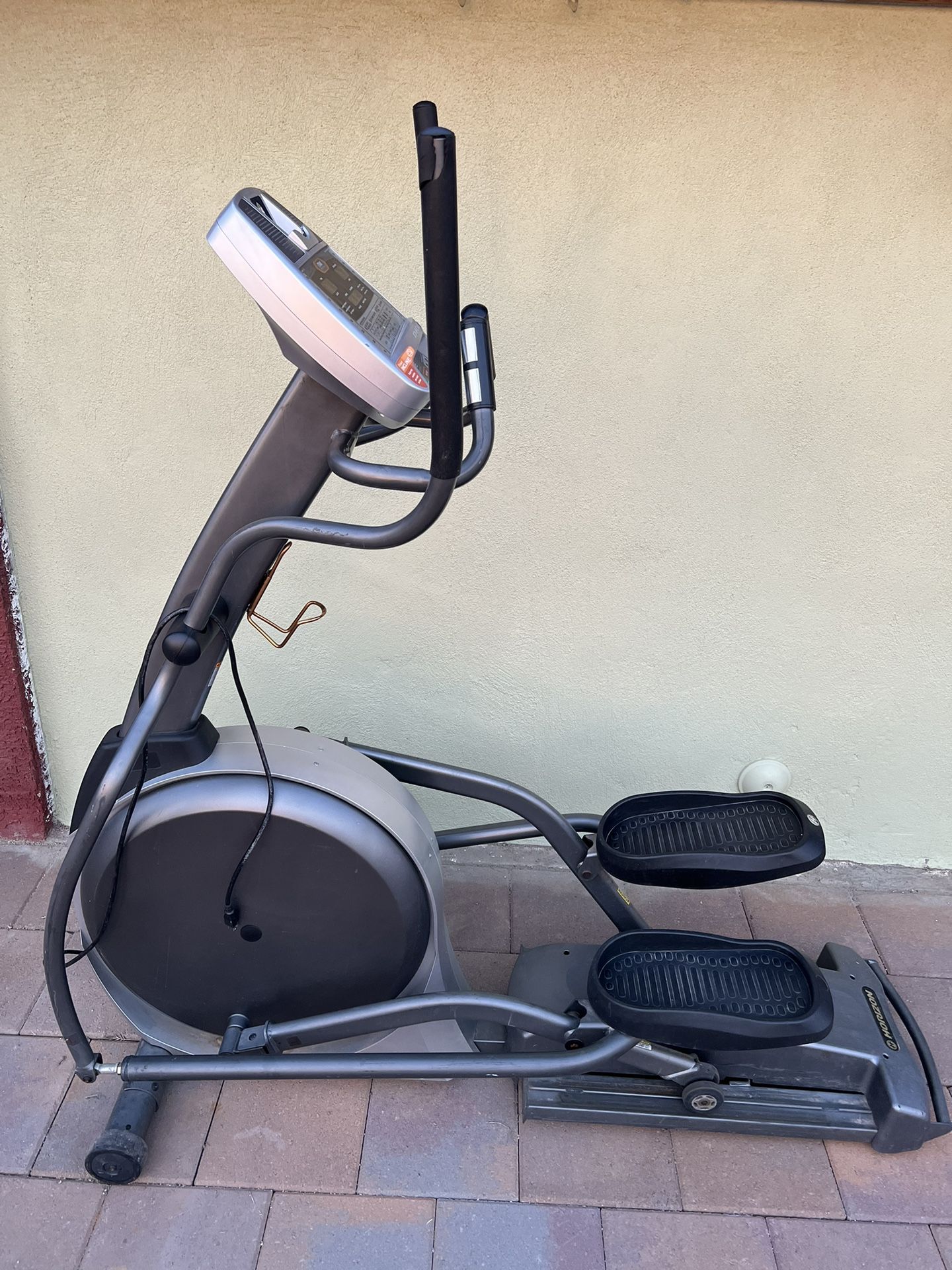 Horizon Elliptical