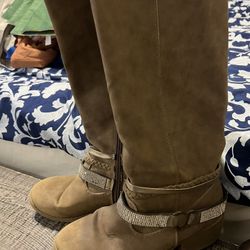 tan boots with heart buckle