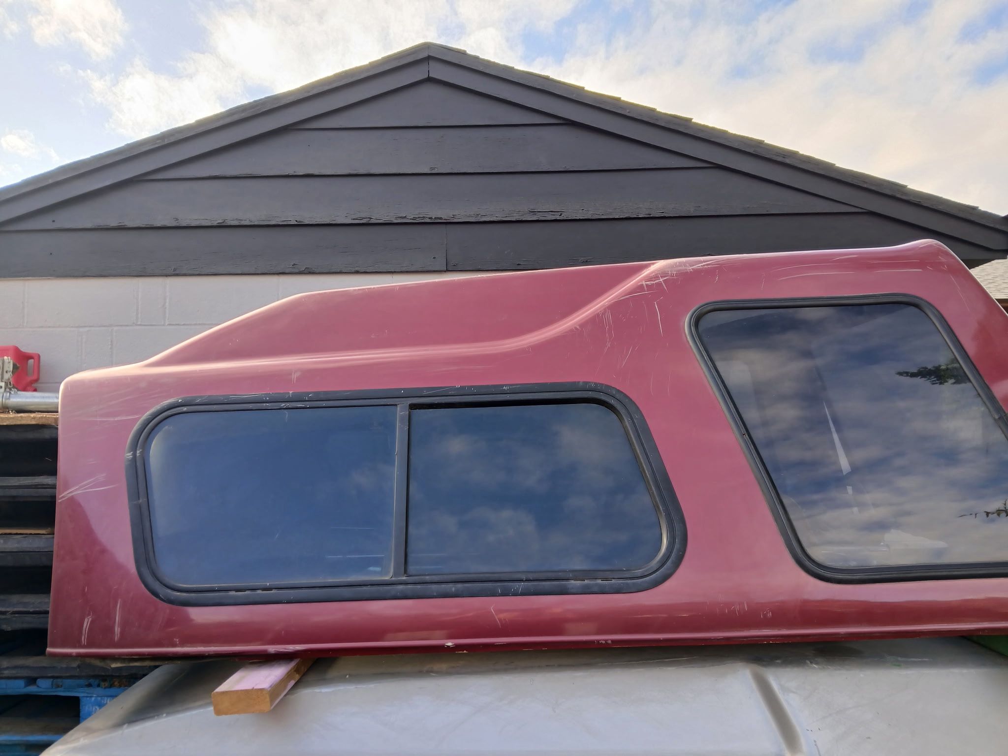 Leer Truck Bed Cap For Toyota Pick Up