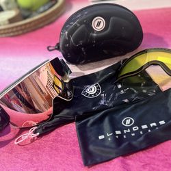 SNOWBOARD GOGGLES