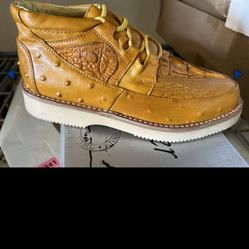 Men’s Shoes, Size 7