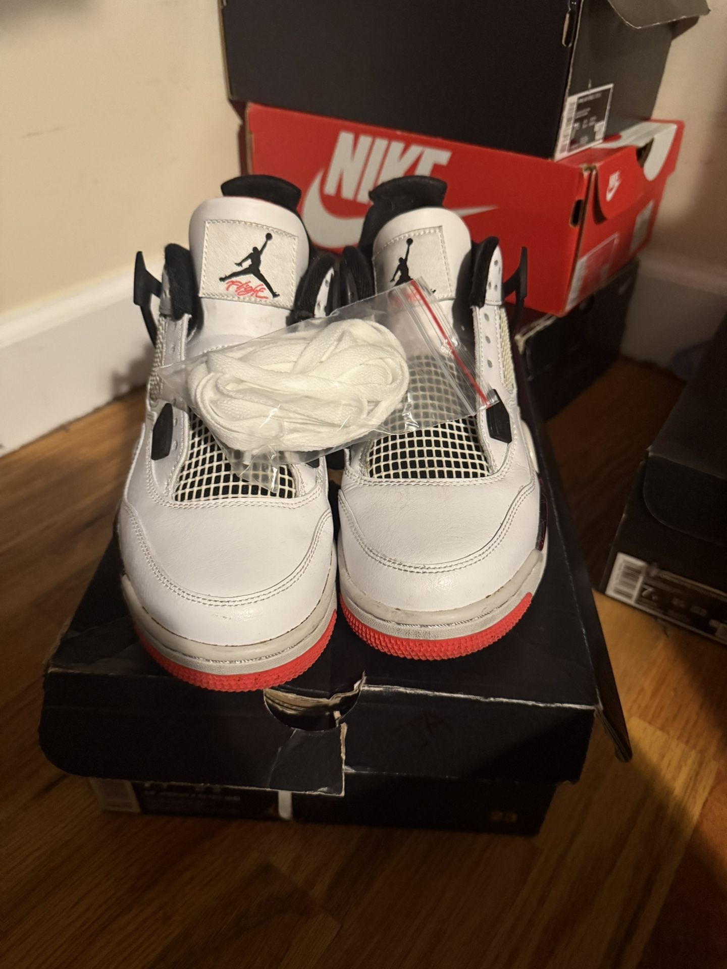 Jordan Retro 4