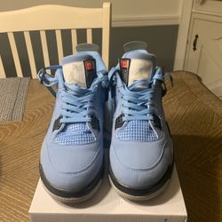 Jordan 4 unc