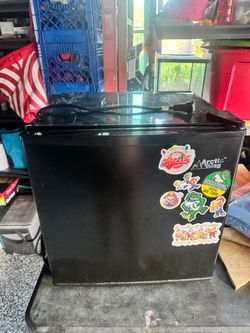 black mini fridge