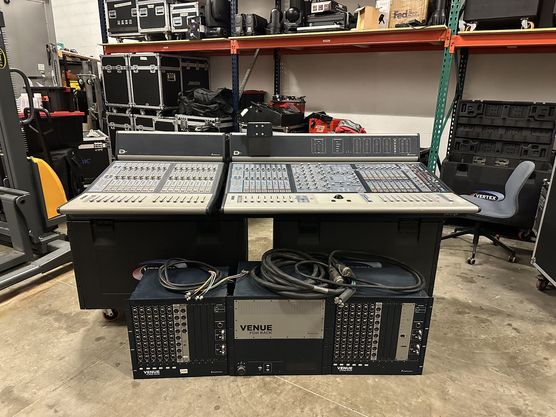 Avid (digidesign) Dshow Console W/stage Racks + FOH Rack