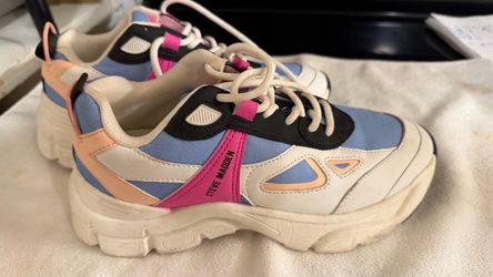 Steve Madden sneakers