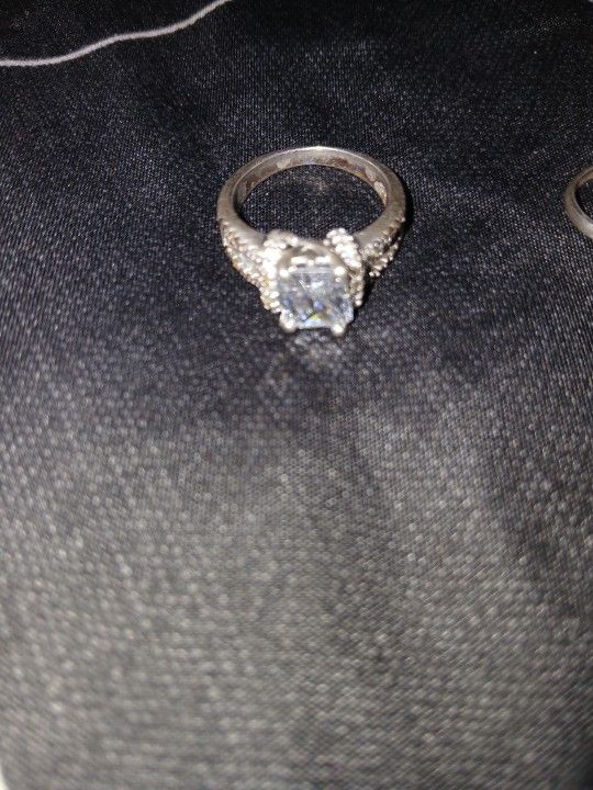 Silver ring with amethyst stone