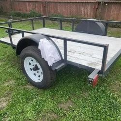 Trailer 5'x8' Single Axle Wood Floor No Ramp / Door 2in Ball Hitch