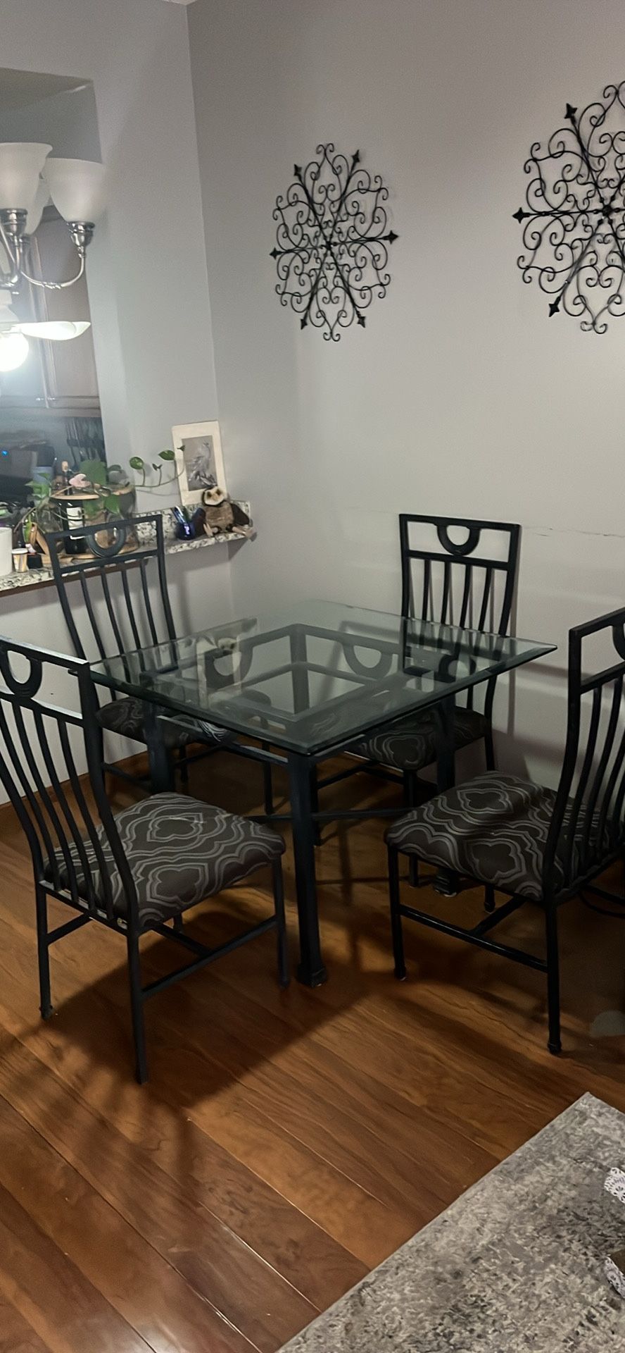 Kitchen Table And Chairs