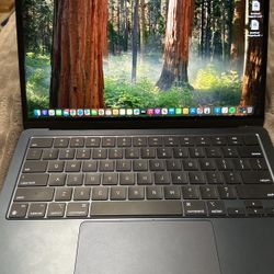 MacBook Air M2