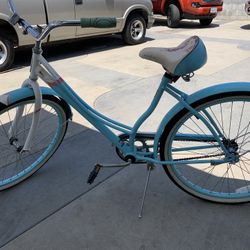 Schwinn Beach Cruiser 