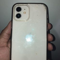 iPhone 12 64gb (back Cracked)