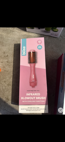 Bliss Rooting for You Infrared Blowout Brush