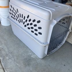 XL Dog Kennel