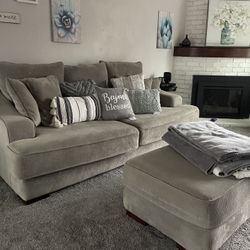 New Gray Oversized Couch Ottoman Or Sectional W Bed