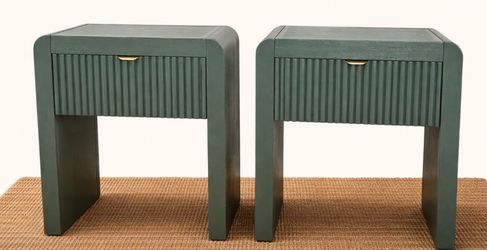 Modern nightstands (2) - In good condition!