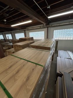 $1 SQFT Discounted Laminate Flooring For Sale