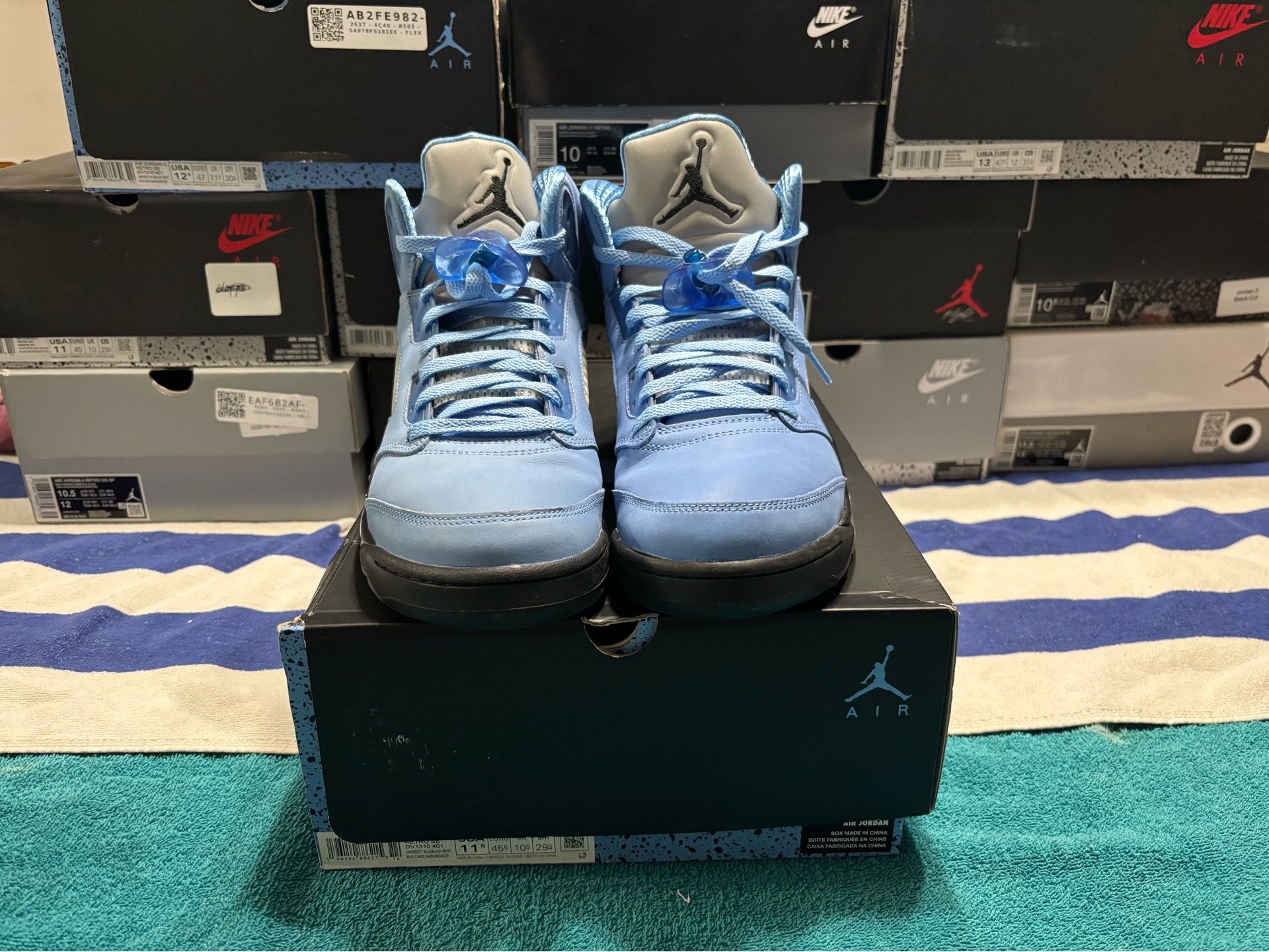 Jordan 5 UNC SIZE 11.5 gently used
