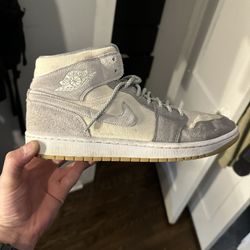 Jordan 1 Mid Coconut Milk Sz 11 Pre Owned