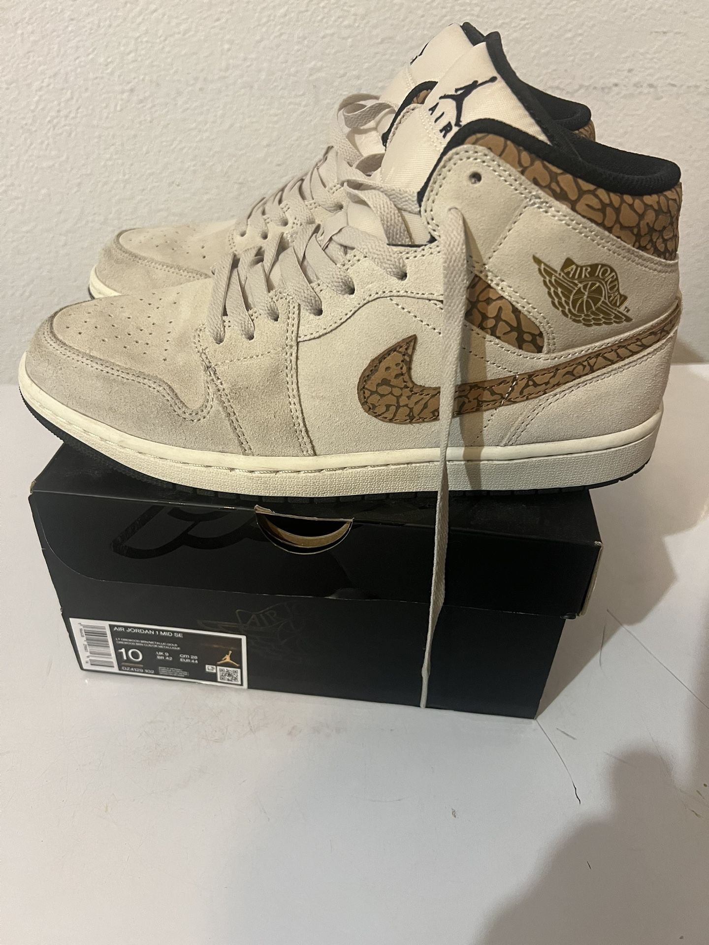 π¨π¨ Retro Jordan 1's π¨π¨